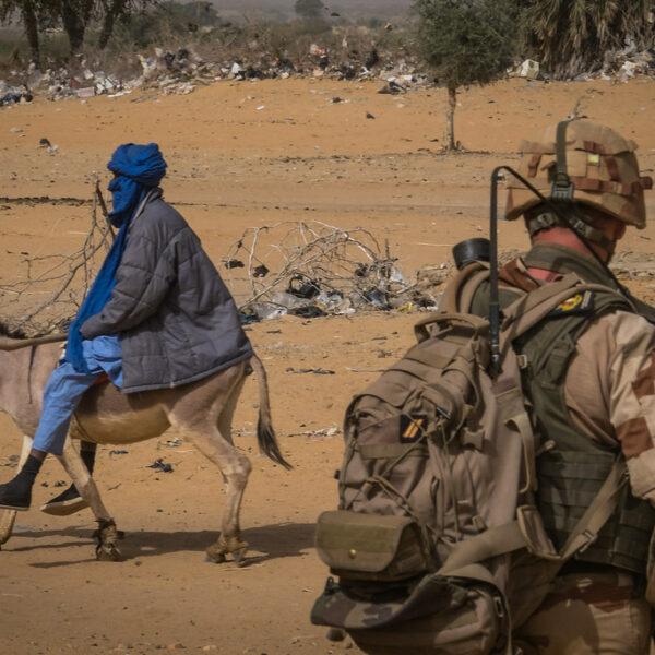 Opération Barkhane: l’armée française s’enlise, Emmanuel Macron exige le soutien africain