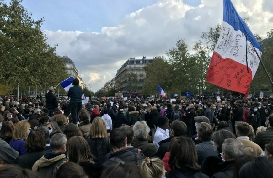 Octobre 2020: la Droite à l’offensive, la Gauche bousculée