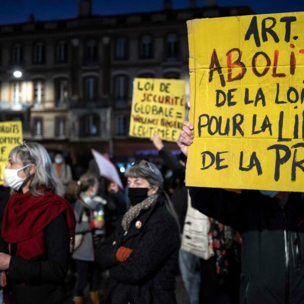 Article 24 : un exemple d’obsession petite-bourgeoisie quant à l’Etat