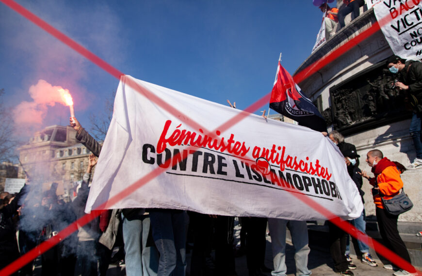 Encore des féministes agressées en manifestation à Paris