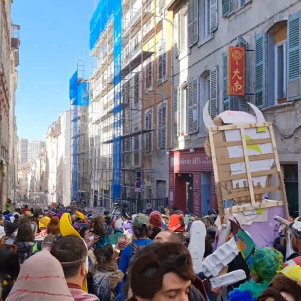 Carnaval à Marseille: 6500 vitalistes symbole d’une France en perdition