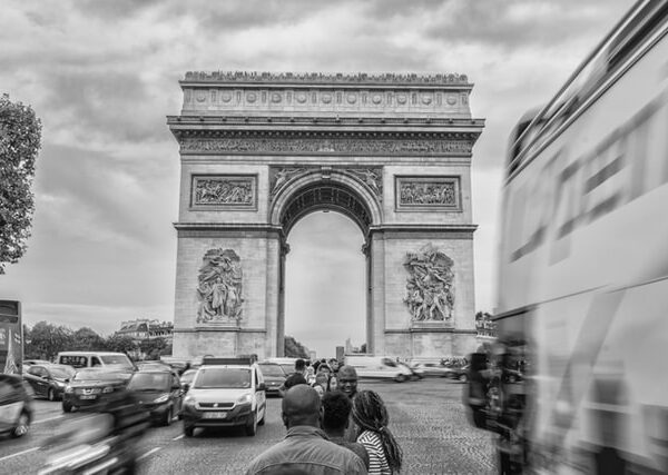 30km/h à Paris: il en faudra beaucoup plus contre les voitures