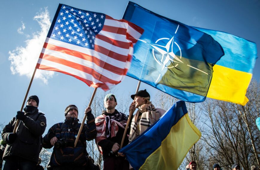 Ukraine : dans l’attente du prétexte