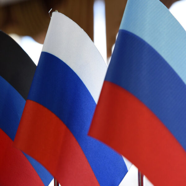 Piratage informatique massif en Ukraine et appel du parlement russe à la reconnaissance du Donbass séparatiste