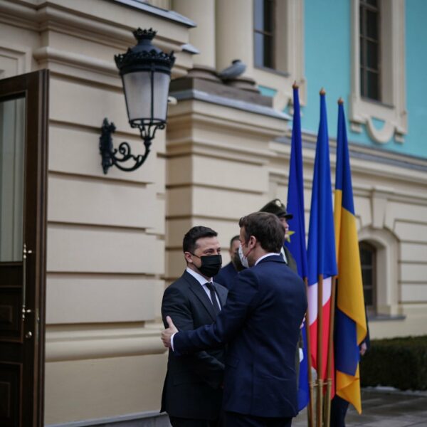 Emmanuel Macron à Kiev alors que la guerre est un thème officiel
