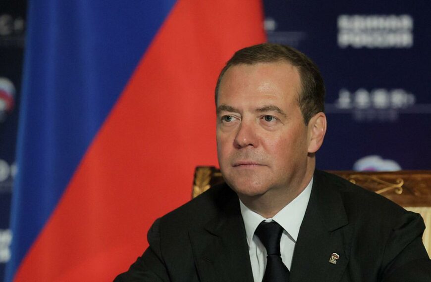 Dmitri Medvedev et le « jugement dernier » pour l’Ukraine si elle touche à la Crimée