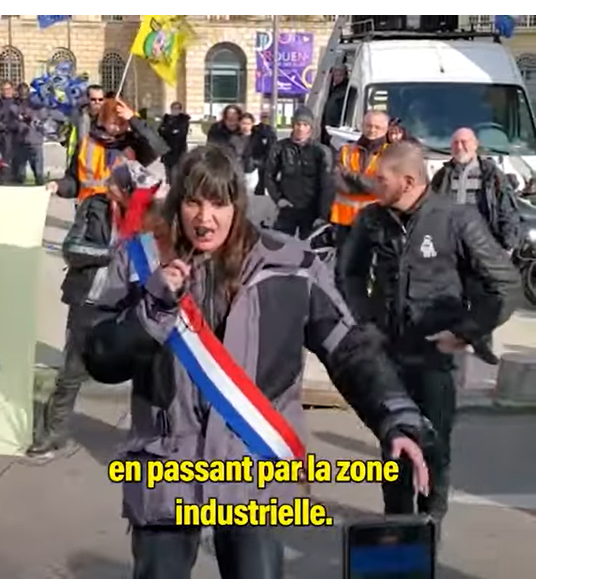 Une députée LFI participe à un rassemblement de motards en colère
