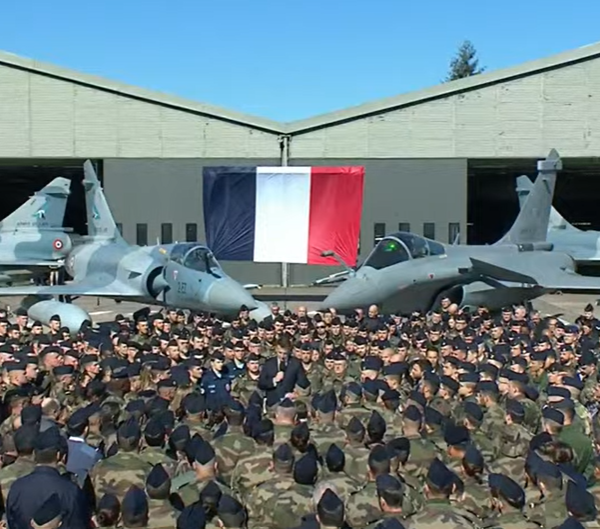 Emmanuel Macron annonce un renforcement de la terreur nucléaire