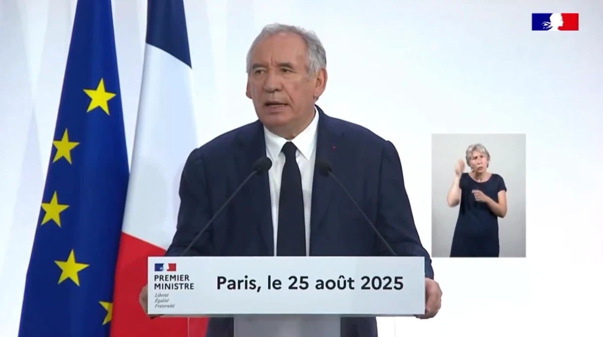 François Bayrou précipite la crise de régime !