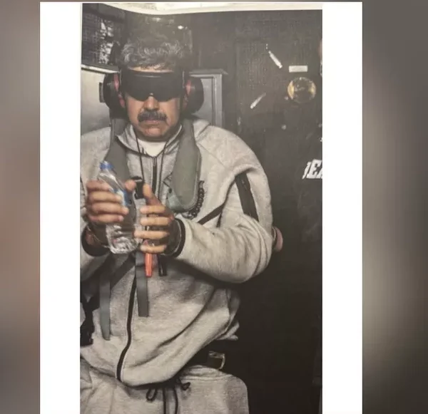 Le gangster Trump frappe le Venezuela