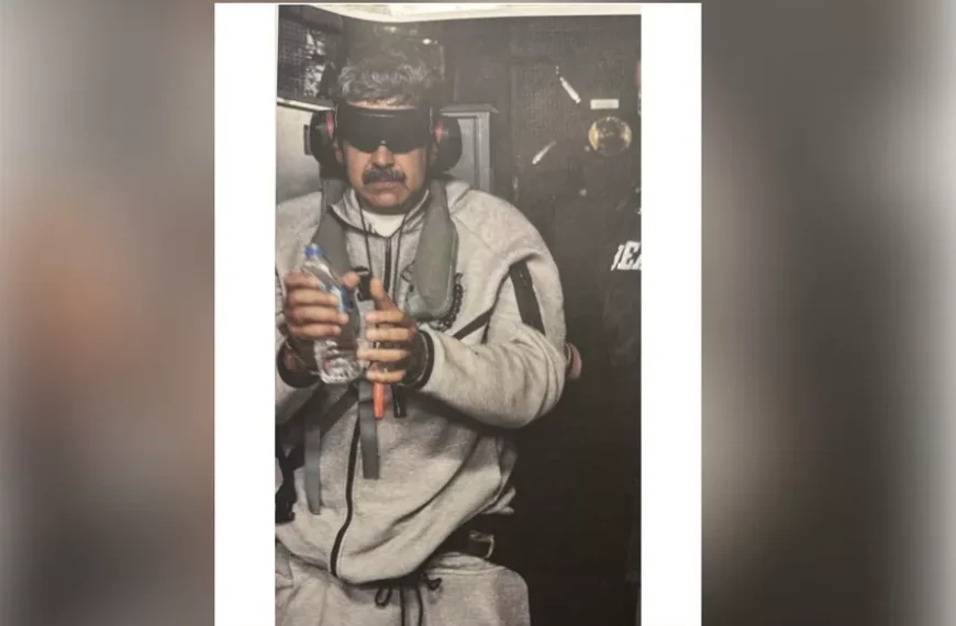 Le gangster Trump frappe le Venezuela